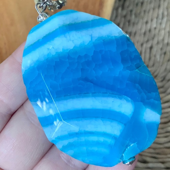 Blue Agate STONE PENDANT NECKLACE - NWT $45 TURQUOISE /Long Silver Tone Chain - Picture 12 of 12